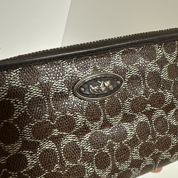 #38. Coach Signature Coated Canvas Small Wrislet, Choco Brown, VGUC - Picture 4 of 8